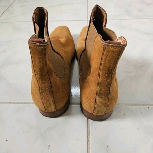 Aldo Chelsey Boots size 12 fair interior  exterior condition main image 6